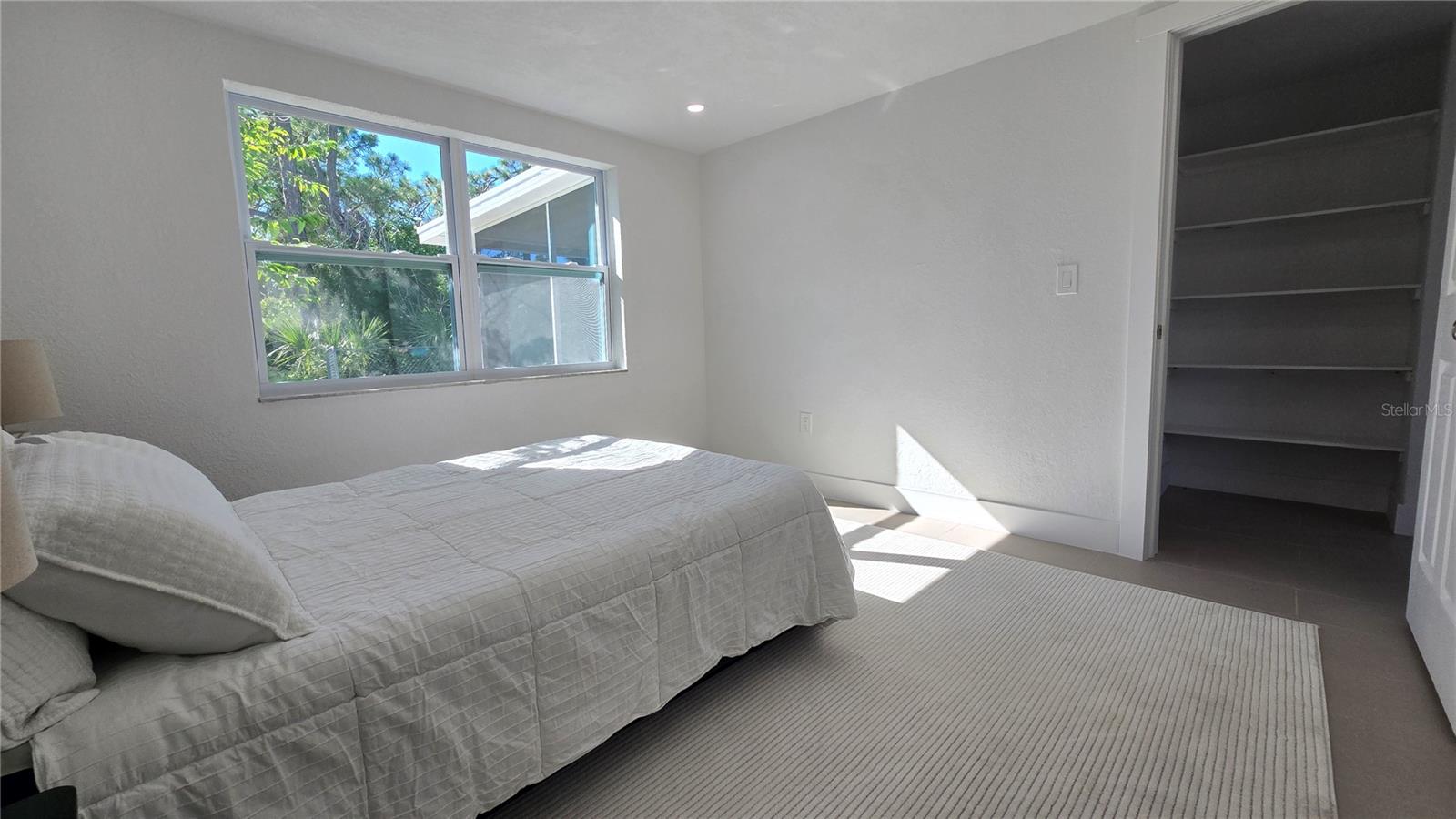 BEACON SQUARE - Residential