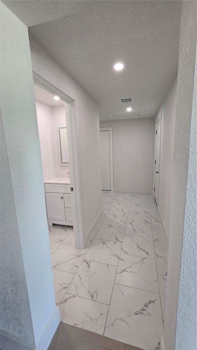 BEACON SQUARE - Residential