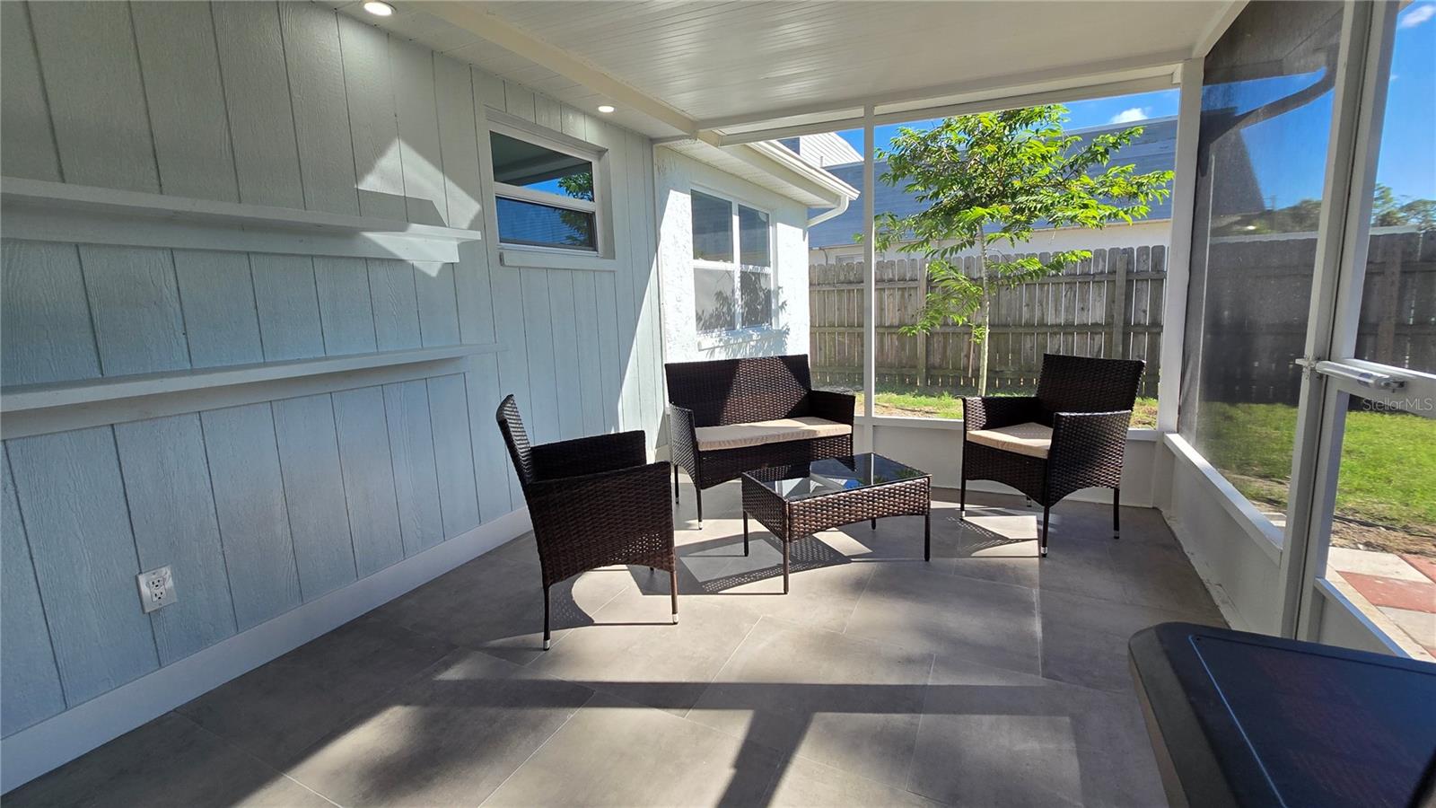 BEACON SQUARE - Residential