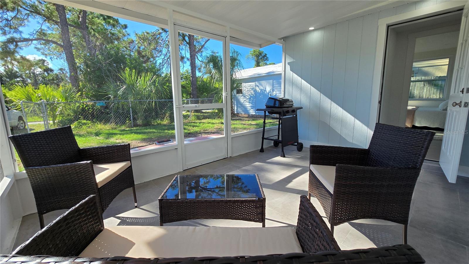 BEACON SQUARE - Residential