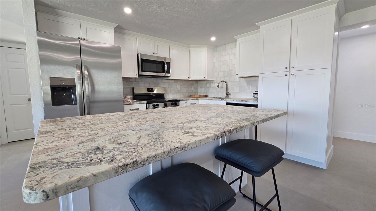BEACON SQUARE - Residential