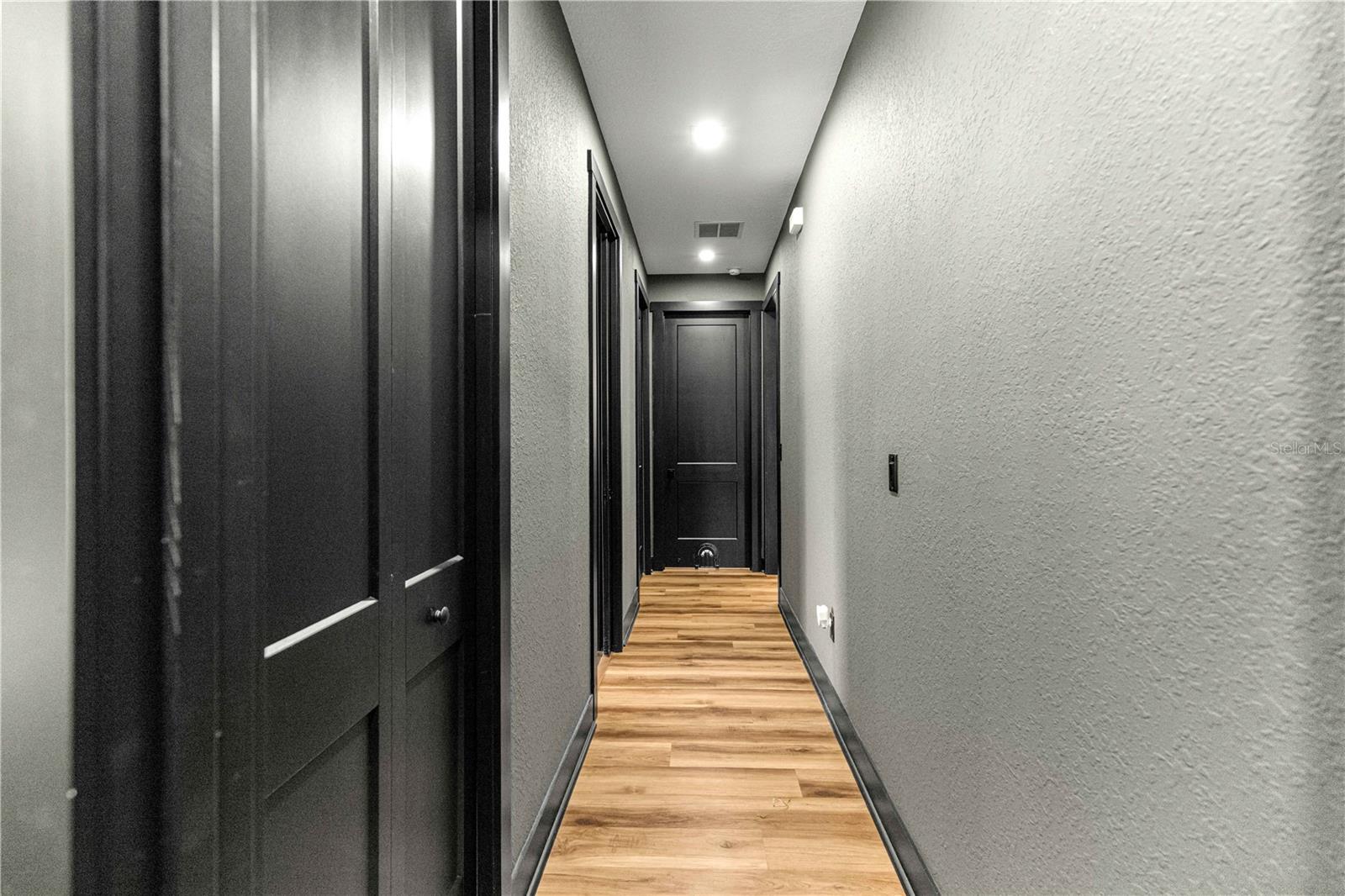 MANOR HILL ESTATE - Residential