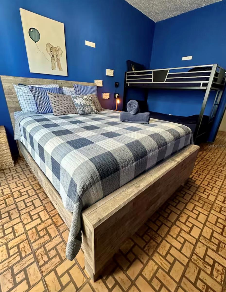 VAZQUEZ COTTO RUBEN OMAR - Residential
