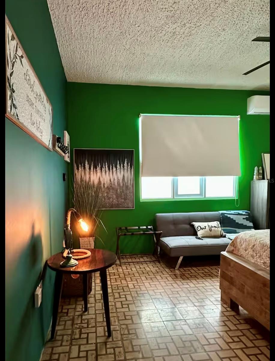 VAZQUEZ COTTO RUBEN OMAR - Residential