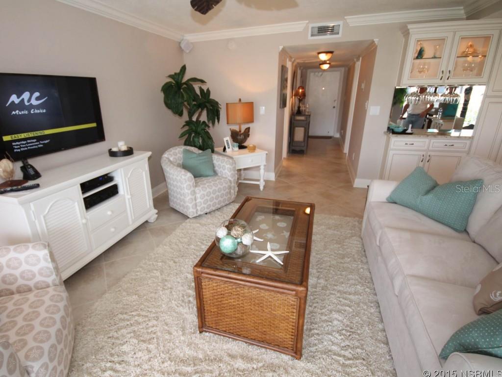 Erroll Sea Condo - Residential