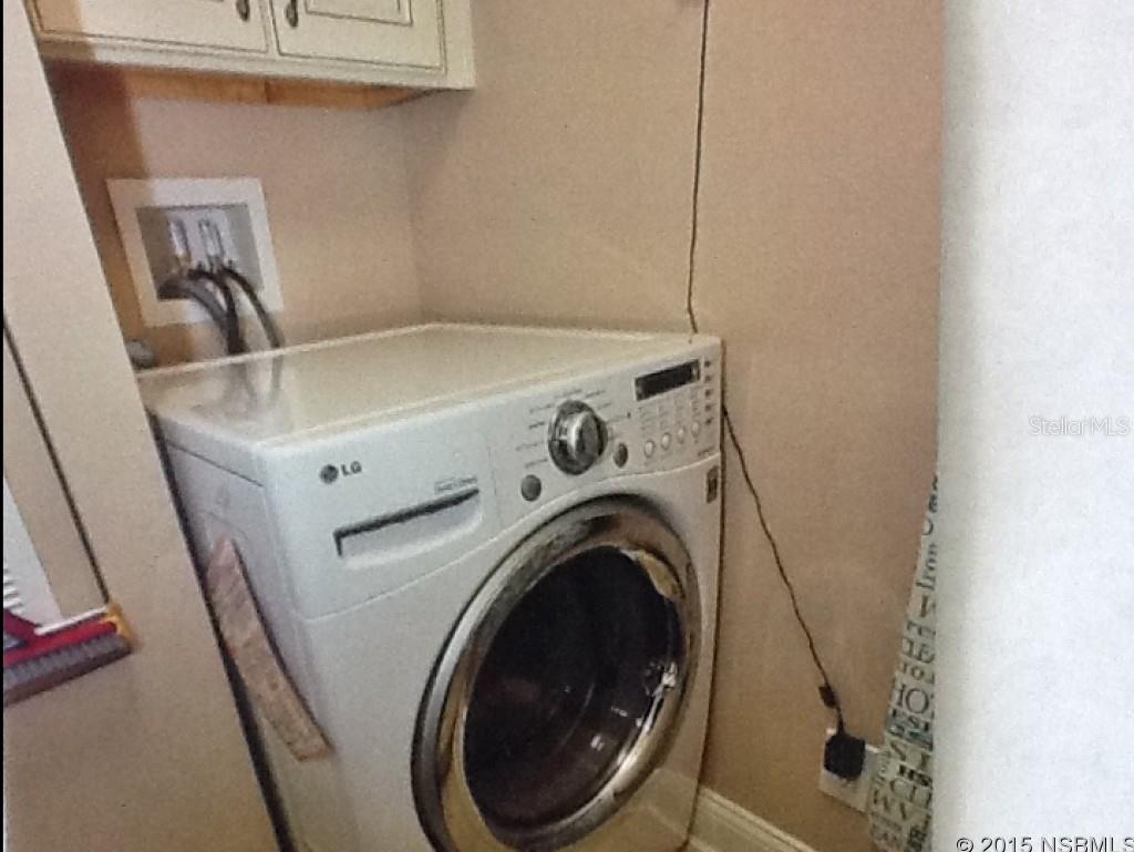 Erroll Sea Condo - Residential