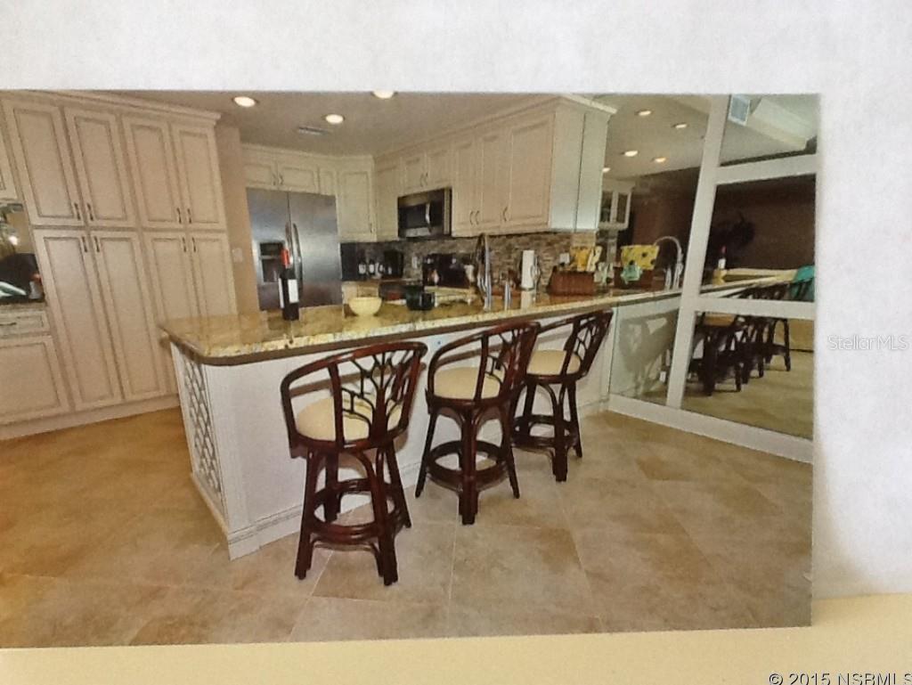 Erroll Sea Condo - Residential