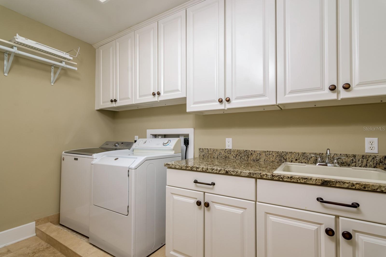 HYDE PARK WEST - Residential