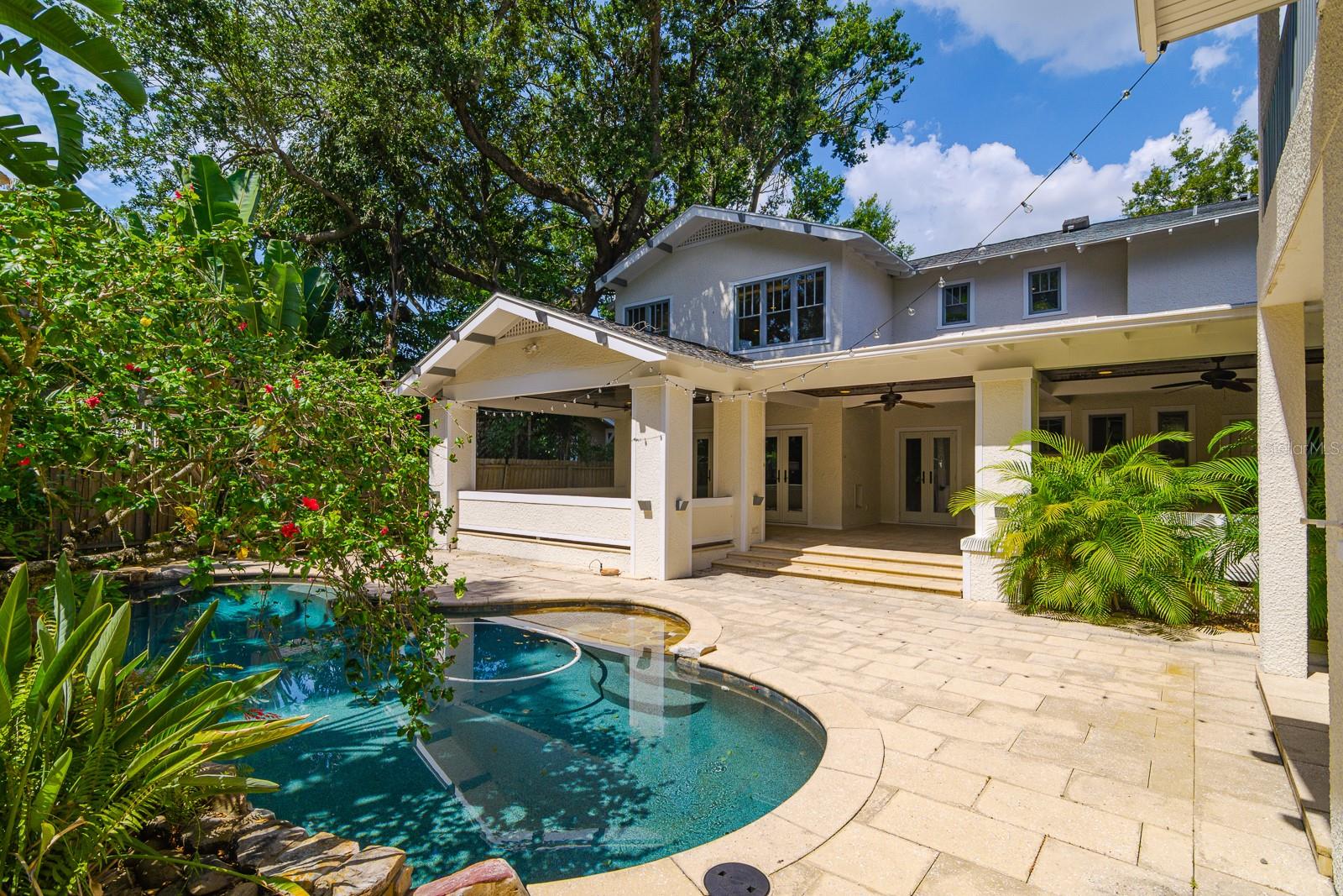 HYDE PARK WEST - Residential