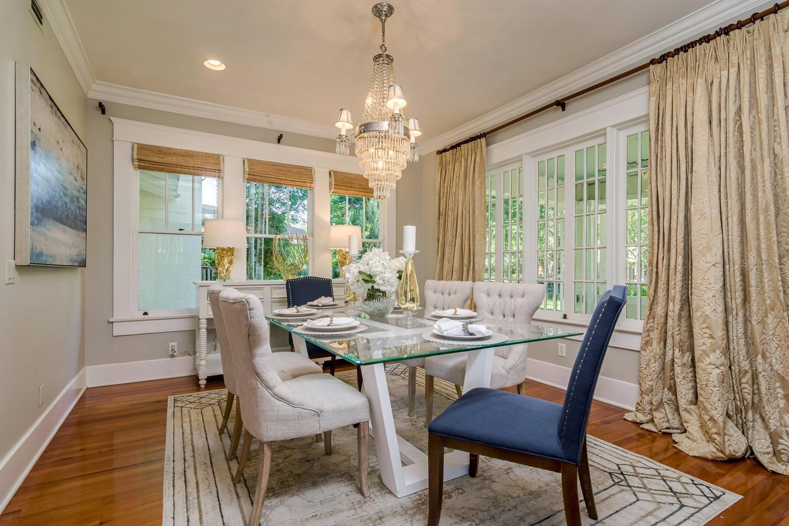 HYDE PARK WEST - Residential