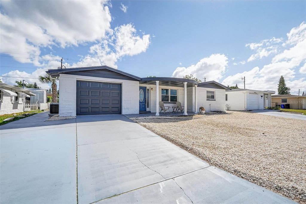 Photo of 1516 Sentinel Street, Holiday, FL 34690 (MLS # TB8435117)
