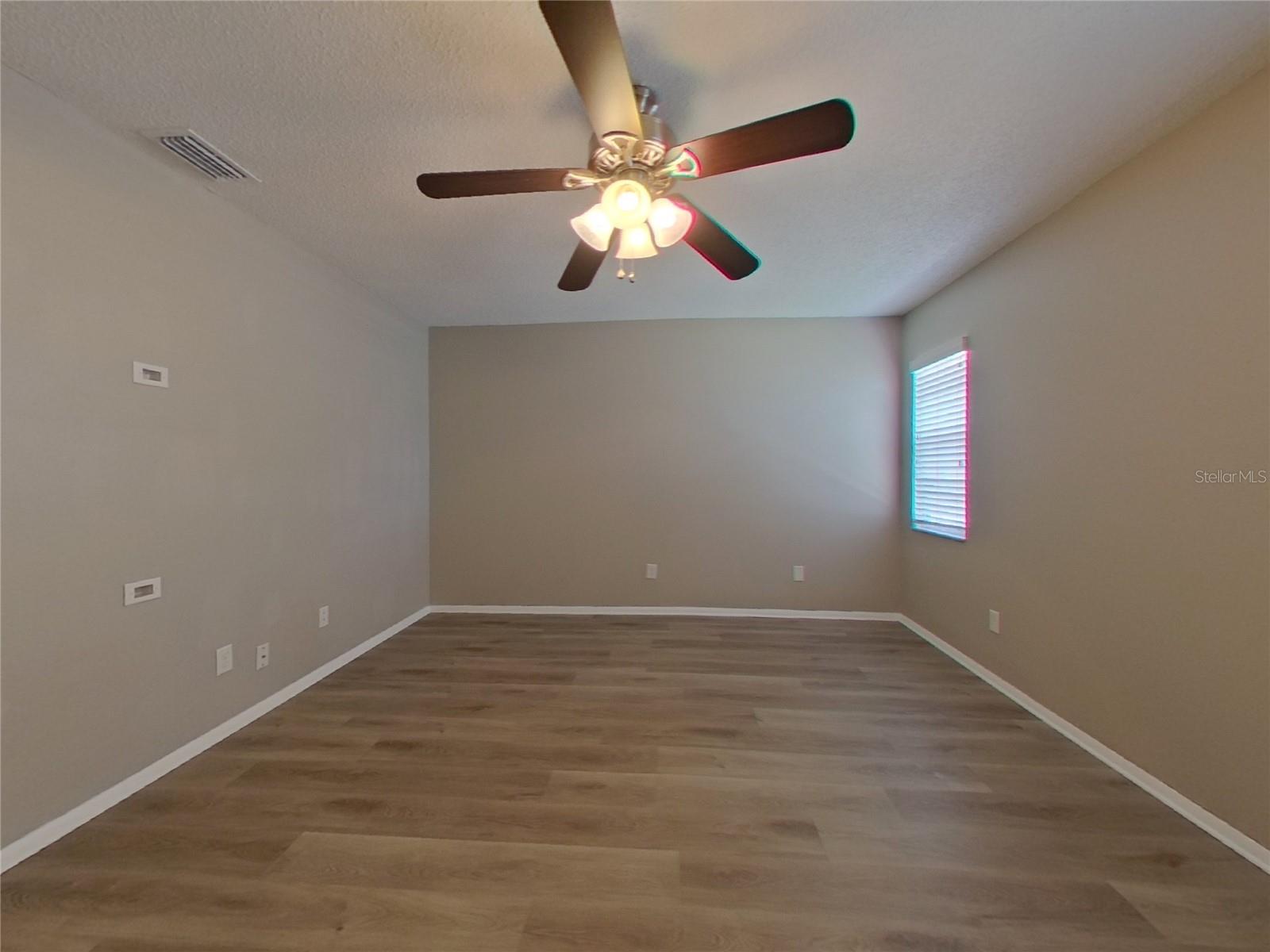 1708 HIBISCUS CIRCLE N