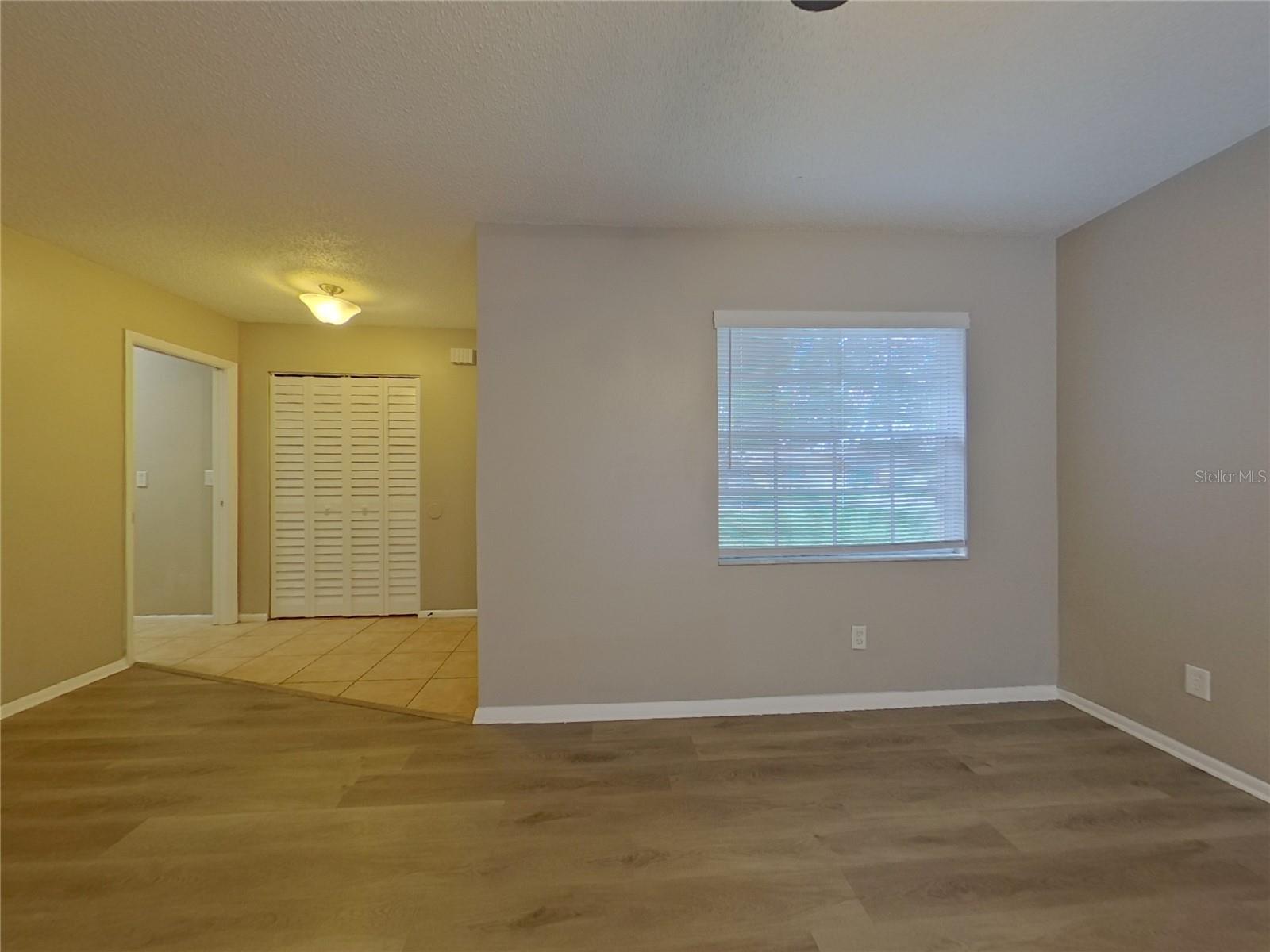 1708 HIBISCUS CIRCLE N