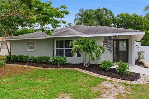Photo of 1533 Suffolk Street N, St Petersburg, FL 33710 (MLS # TB8516456)