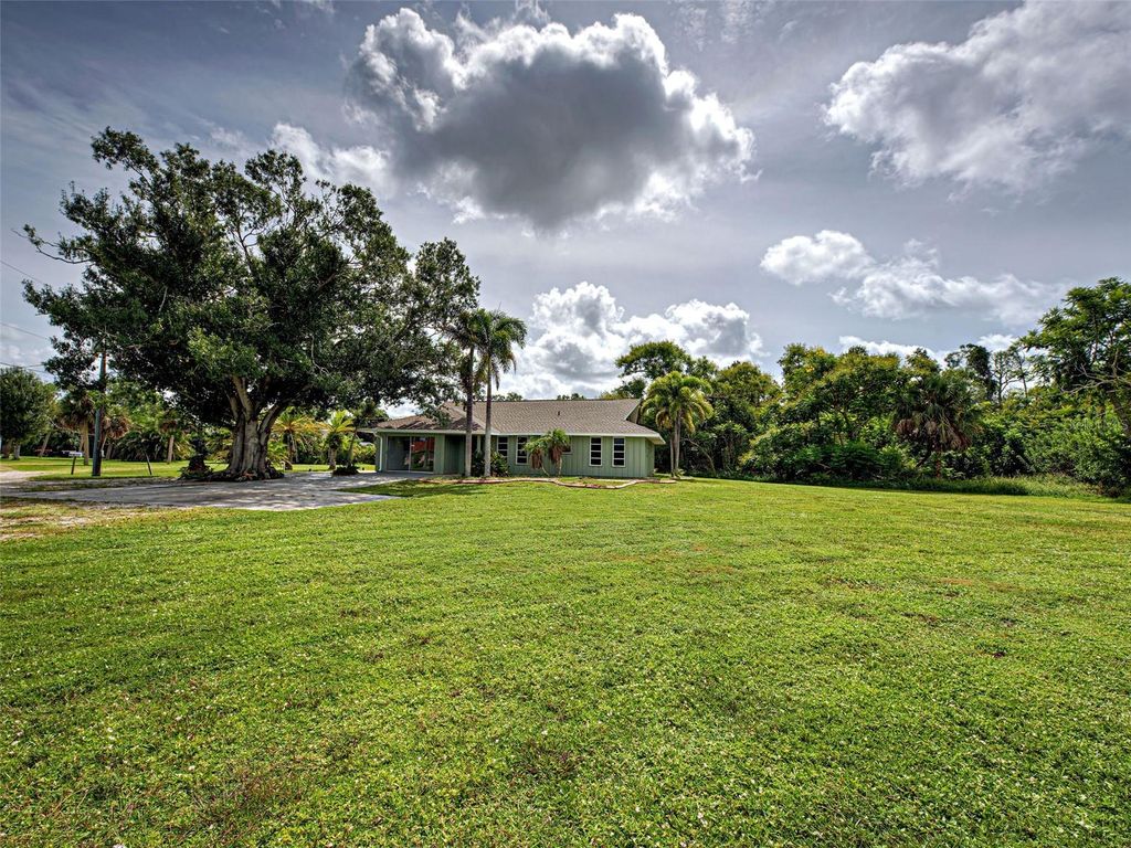 Photo of 425 Morrison Avenue, Englewood, FL 34223 (MLS # D6144406)