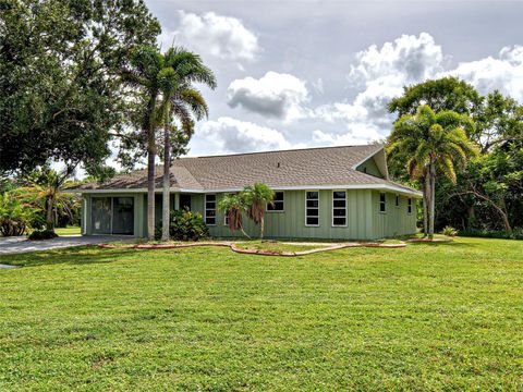 425 MORRISON AVENUE ENGLEWOOD FL 34223