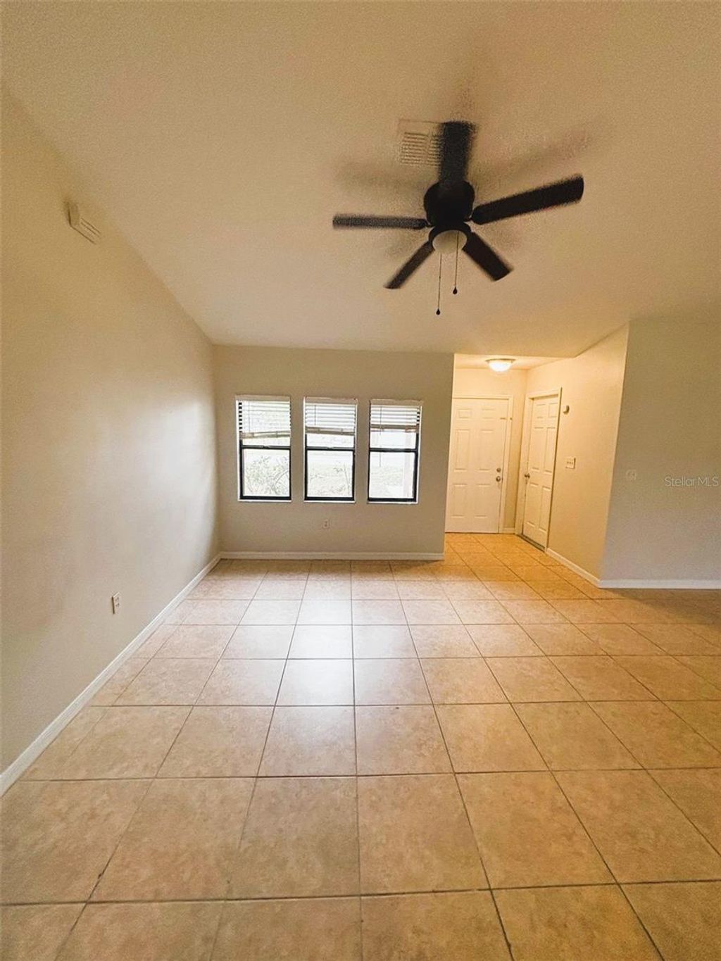 Photo of 102 Birmingham Drive, Kissimmee, FL 34758 (MLS # S5146533)