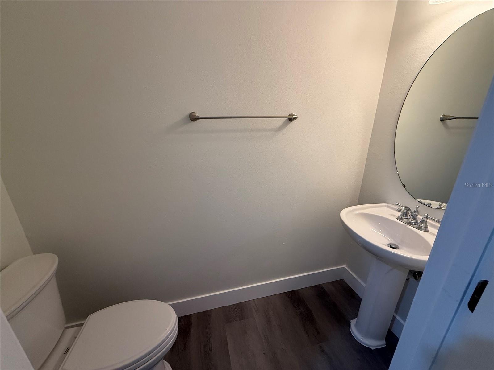 VILLAS OF TOSCANA TWNHMS - Residential Lease