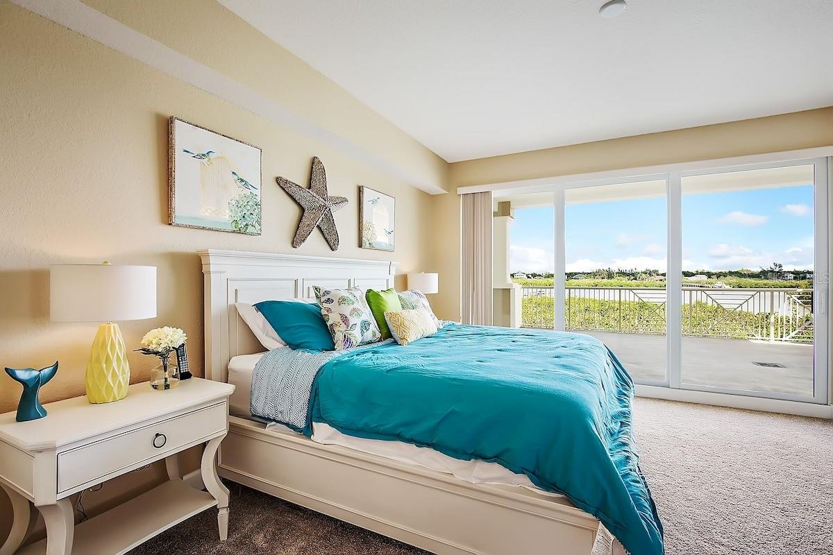 DOLPHIN KEY CONDO - Residential