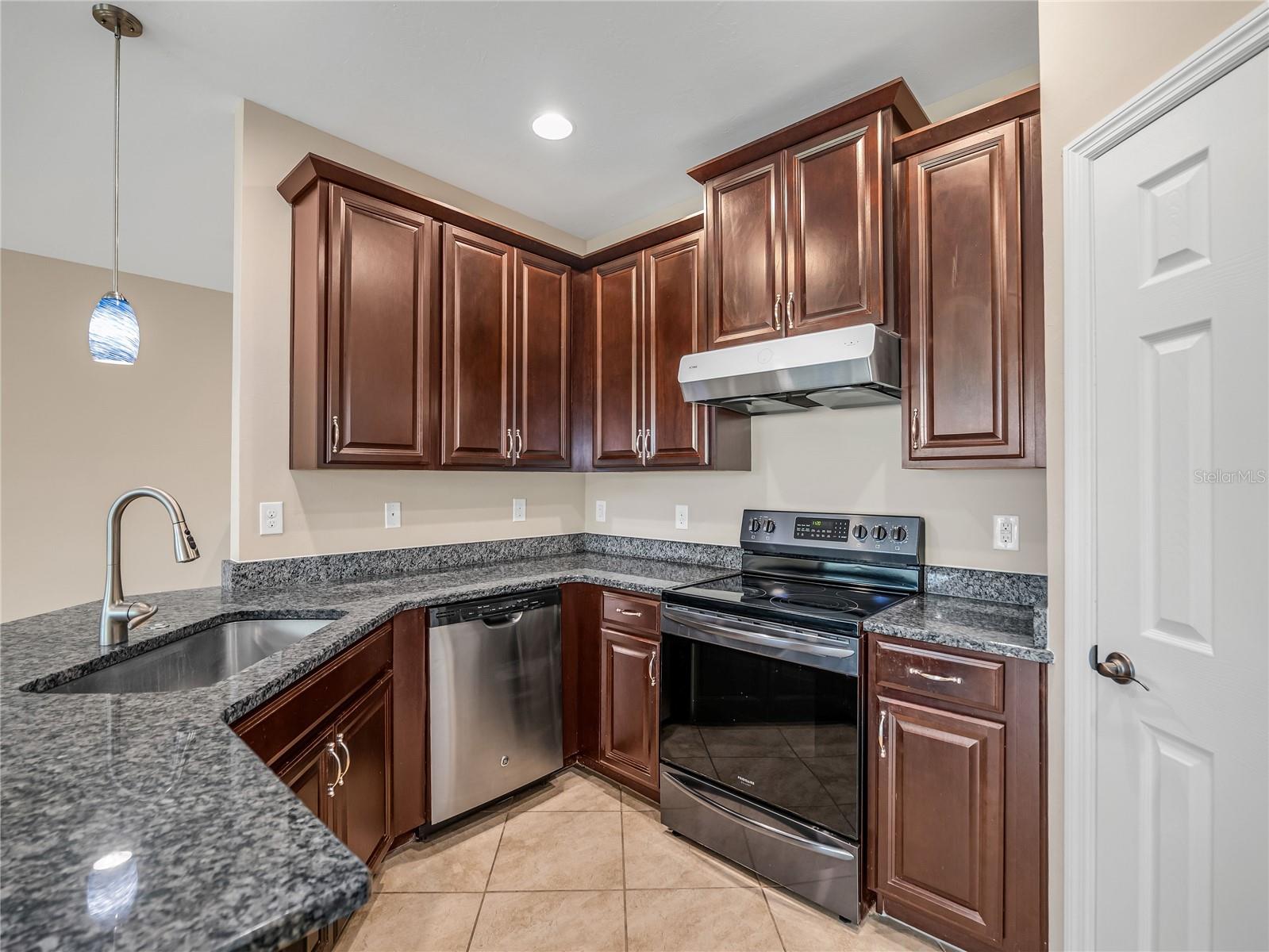 4213 EXPEDITION WAY 107