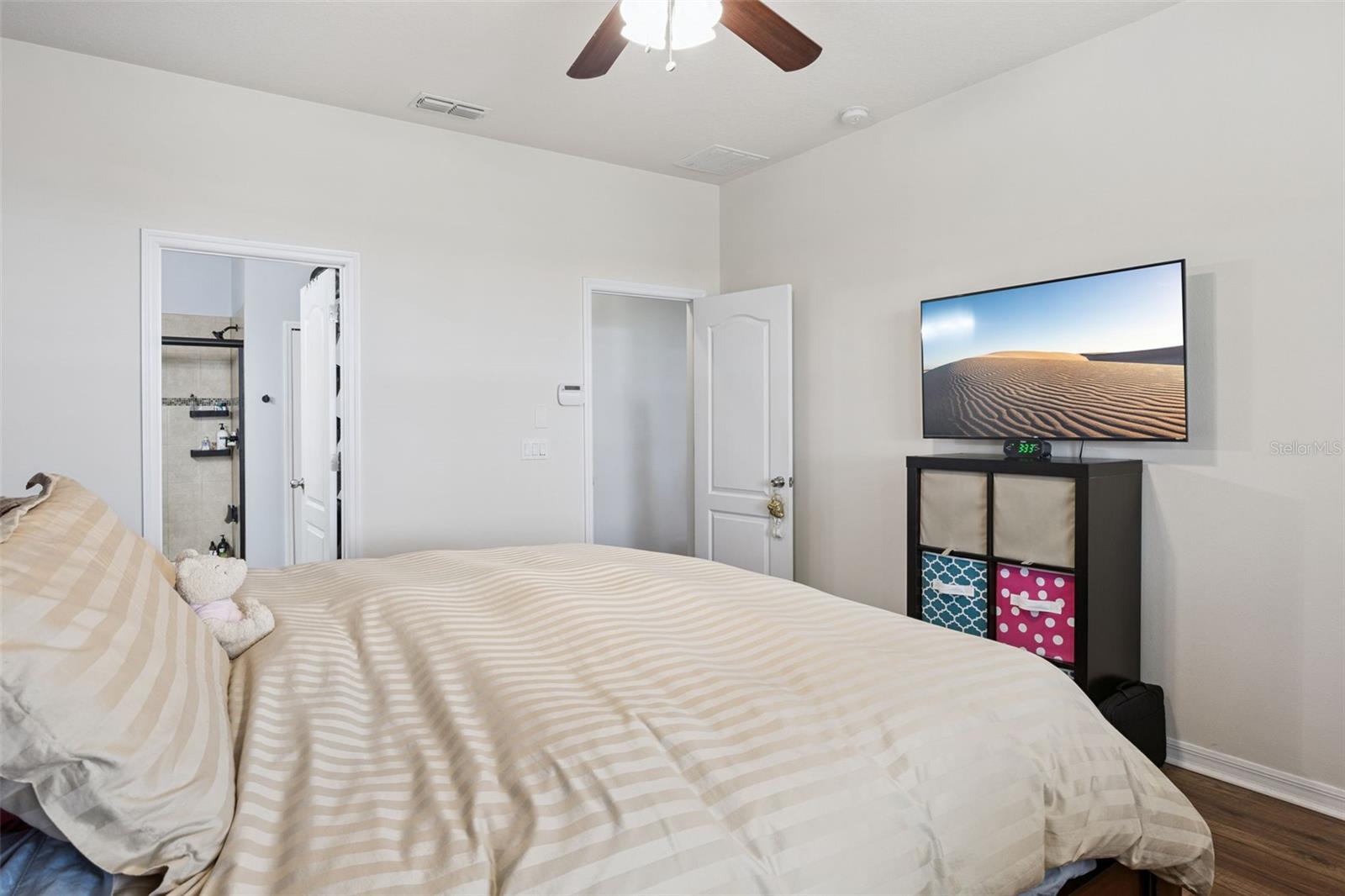 WATERSIDE POINTE - Residential