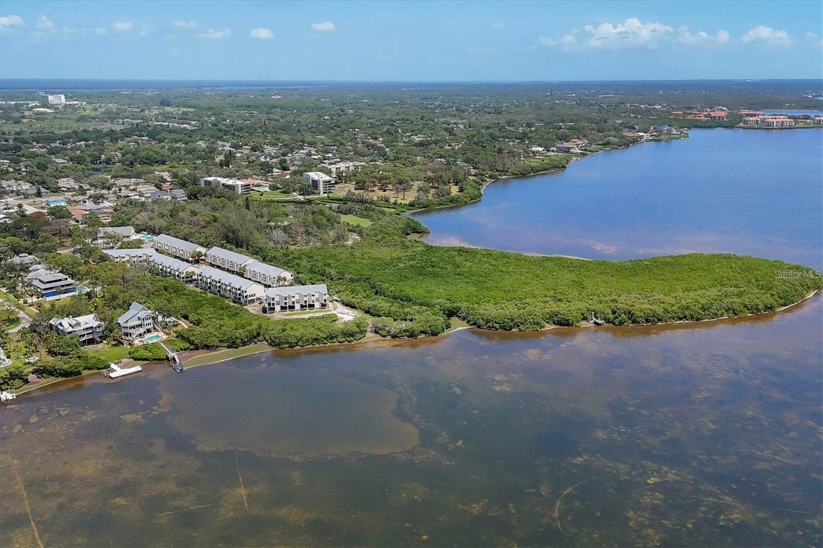 ISLAND CLUB OF TARPON - Residential