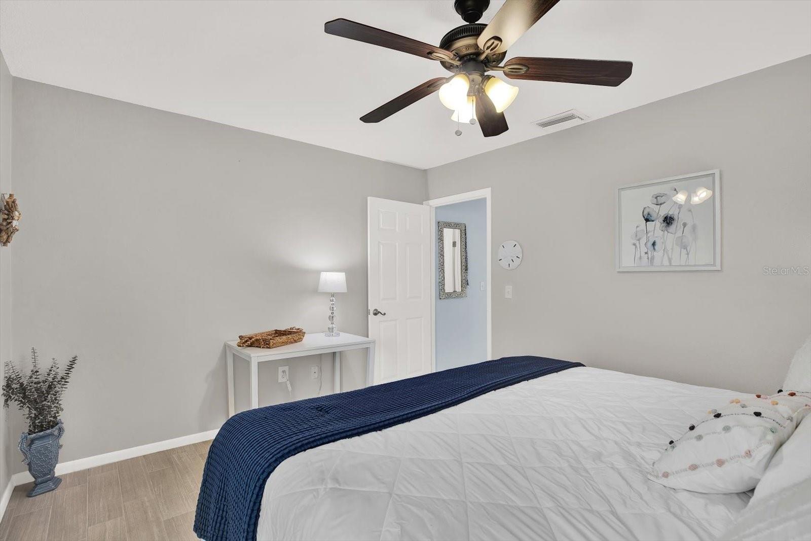 ISLAND CLUB OF TARPON - Residential