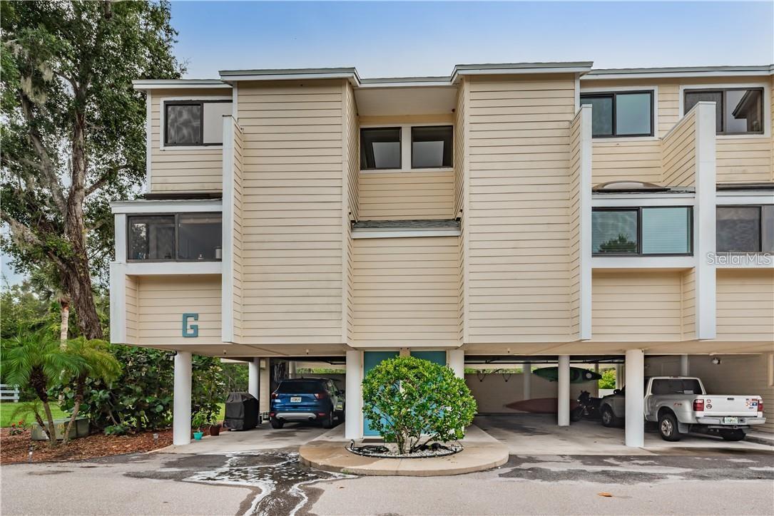 ISLAND CLUB OF TARPON - Residential