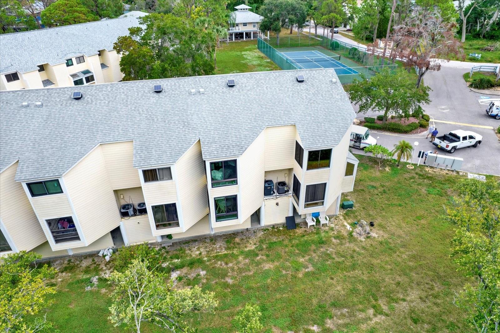 ISLAND CLUB OF TARPON - Residential