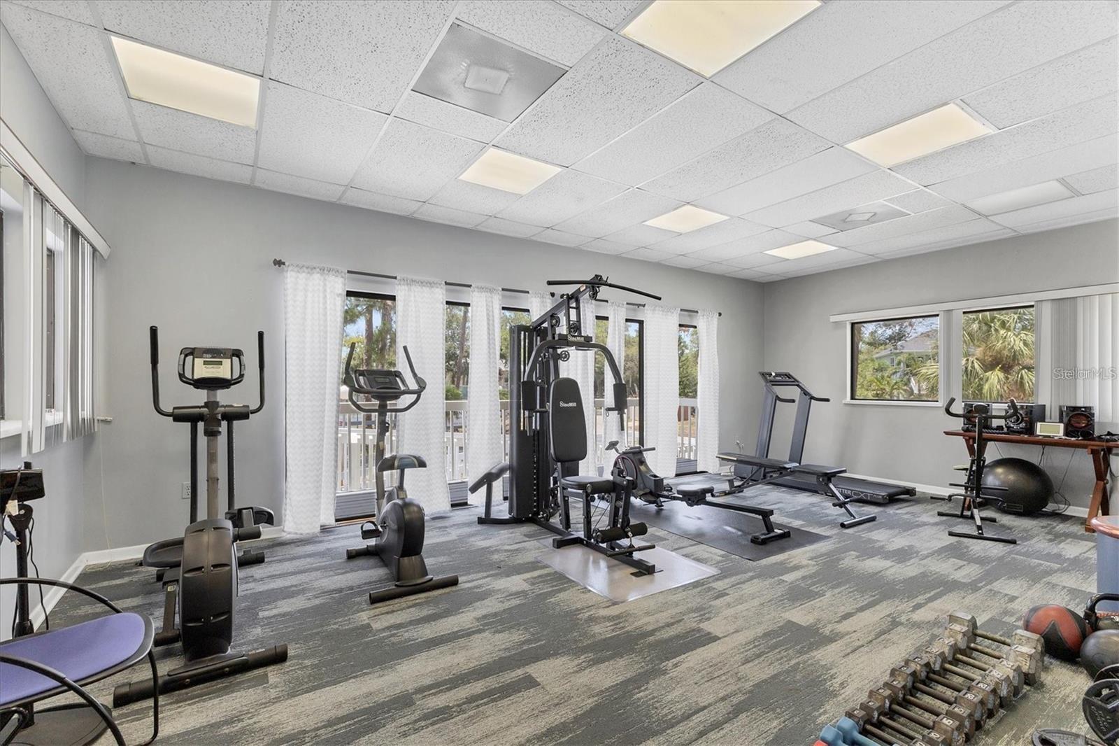 ISLAND CLUB OF TARPON - Residential