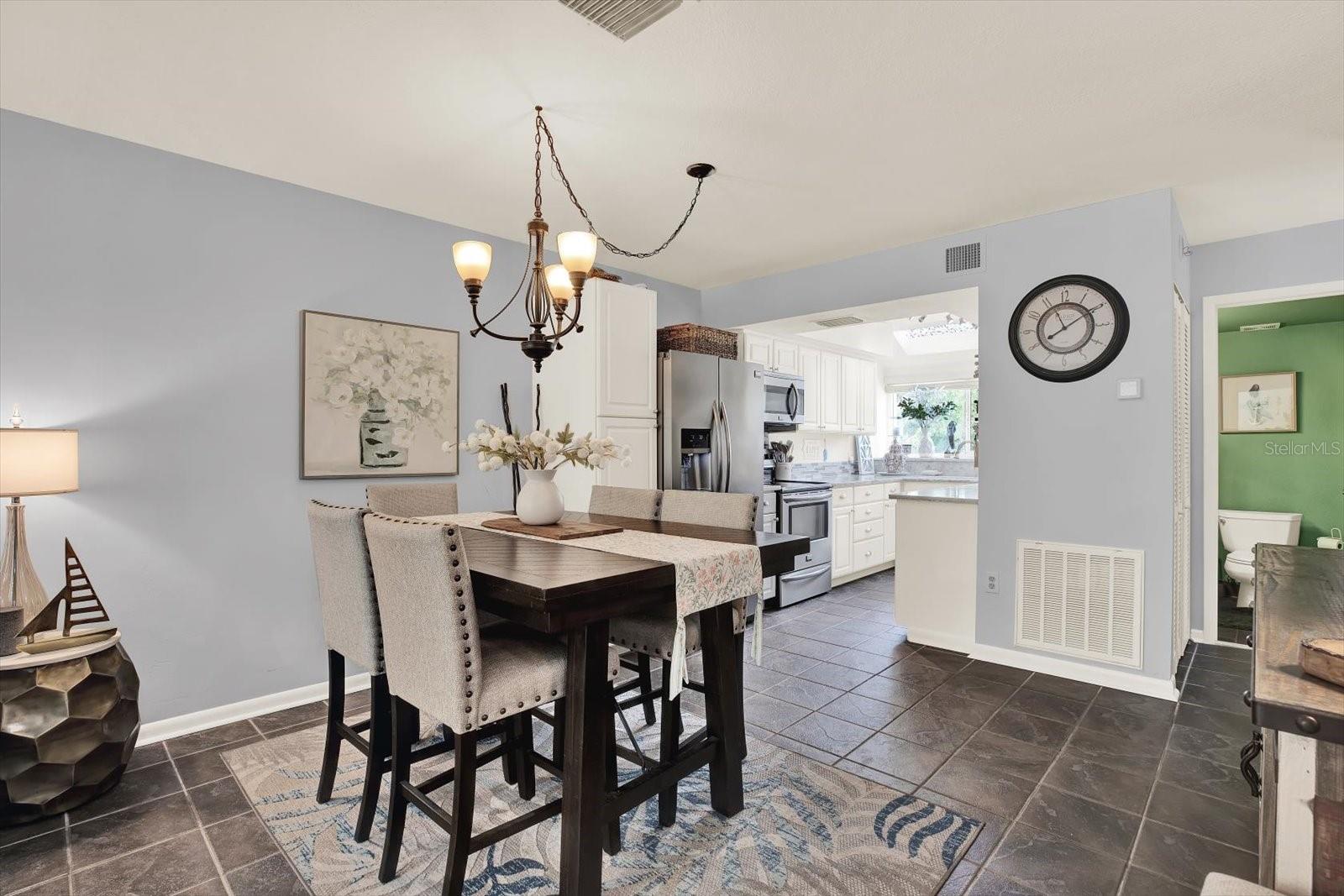 ISLAND CLUB OF TARPON - Residential
