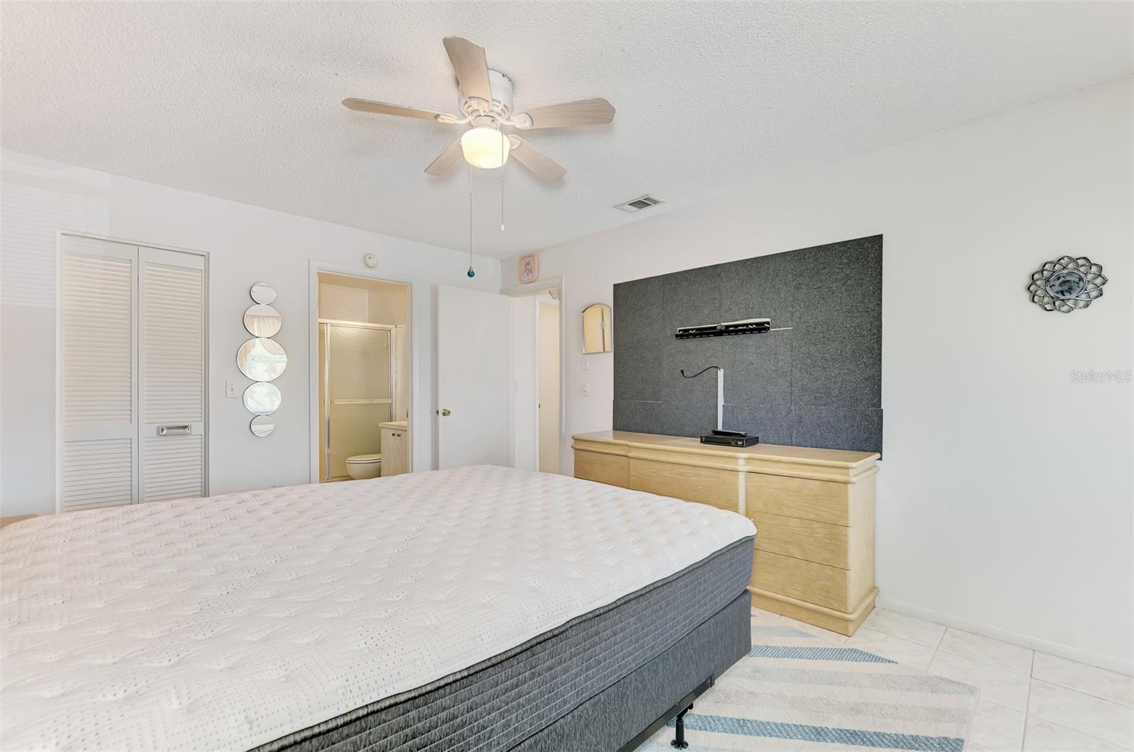 MIRROR LAKE SEC 3 - Residential