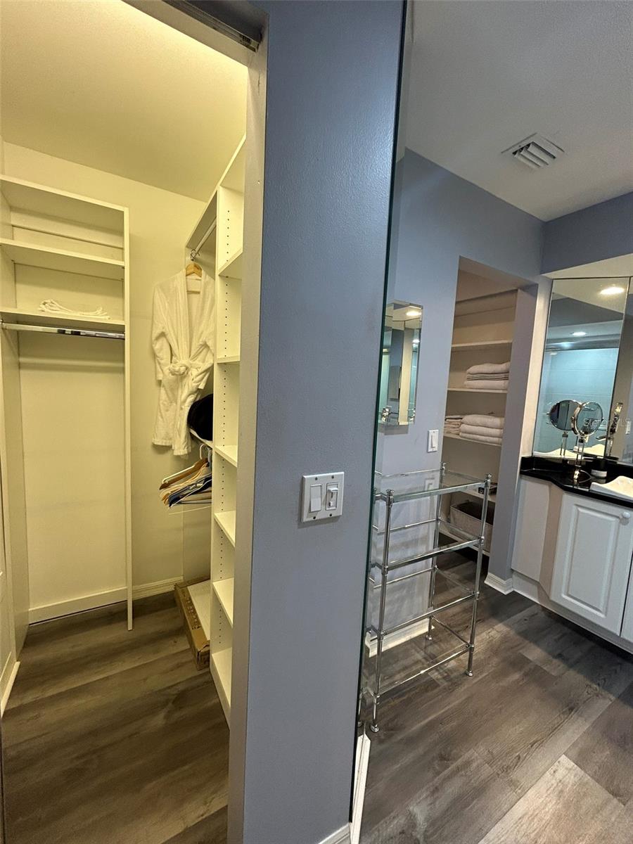 BOLLETTIERI RESORT VILLAS III - Residential