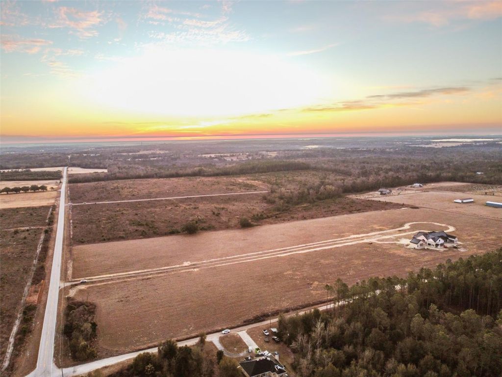 Photo of Royal Sky (lot 3) Court, Brooksville, FL 34602 (MLS # TB8477631)