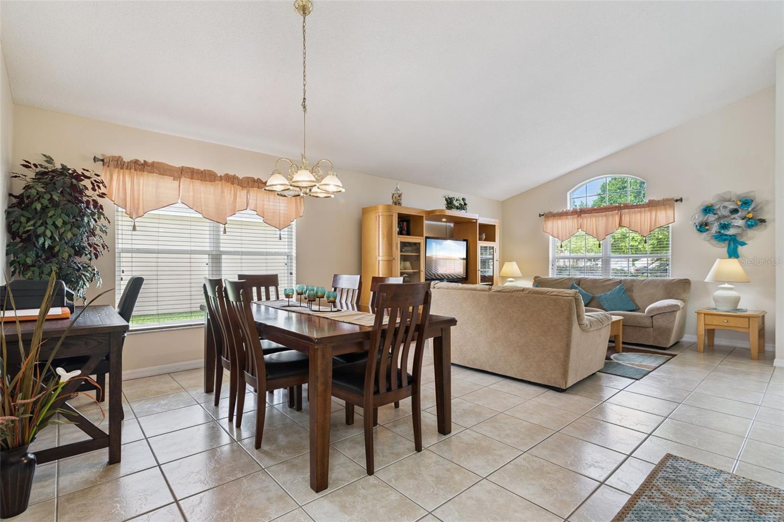 LAKE BERKLEY RESORT PH 02 - Residential