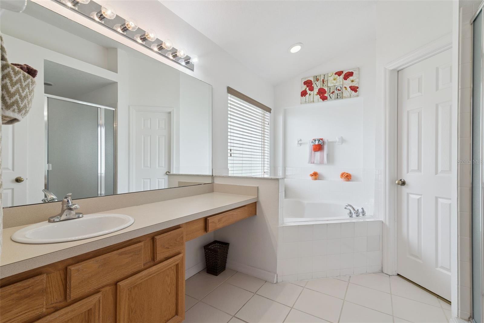 LAKE BERKLEY RESORT PH 02 - Residential