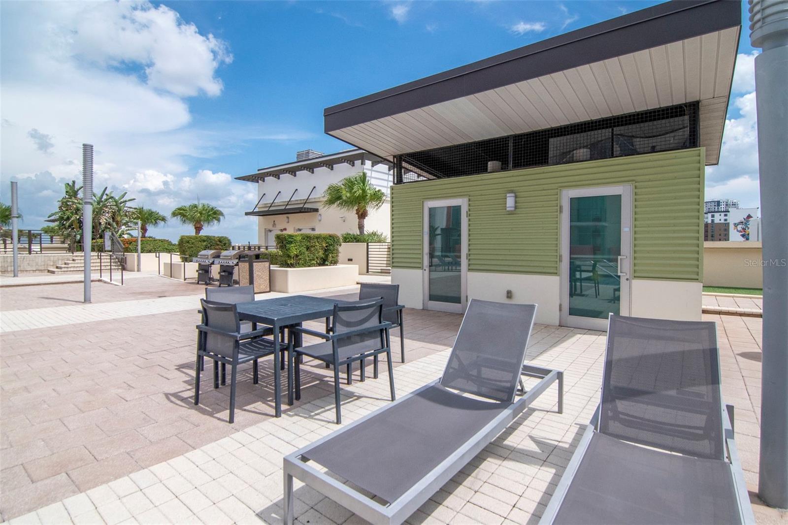 GRAND CENTRAL AT KENNEDY RESID - Residential