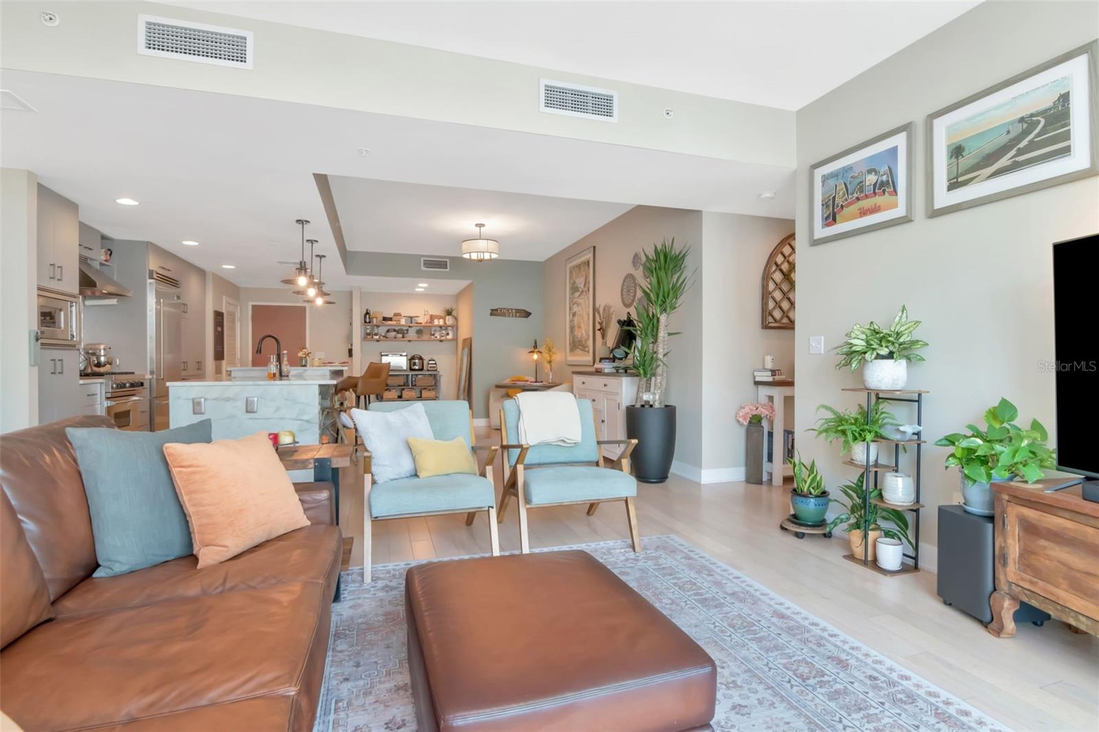 GRAND CENTRAL AT KENNEDY RESID - Residential