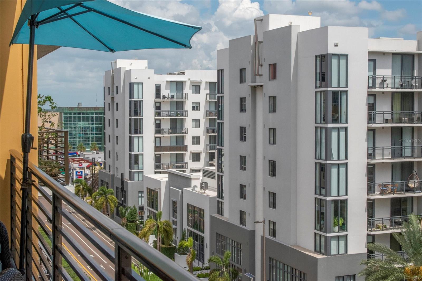 GRAND CENTRAL AT KENNEDY RESID - Residential