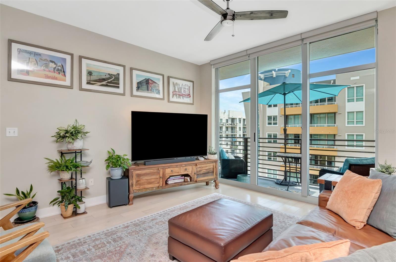 1120 E KENNEDY BOULEVARD 611