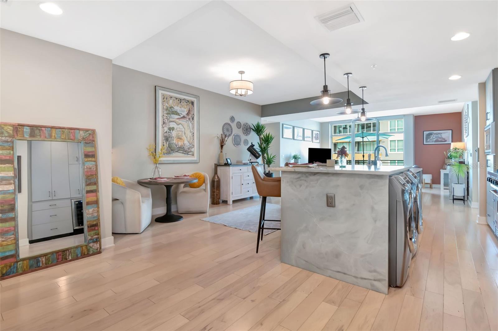 GRAND CENTRAL AT KENNEDY RESID - Residential