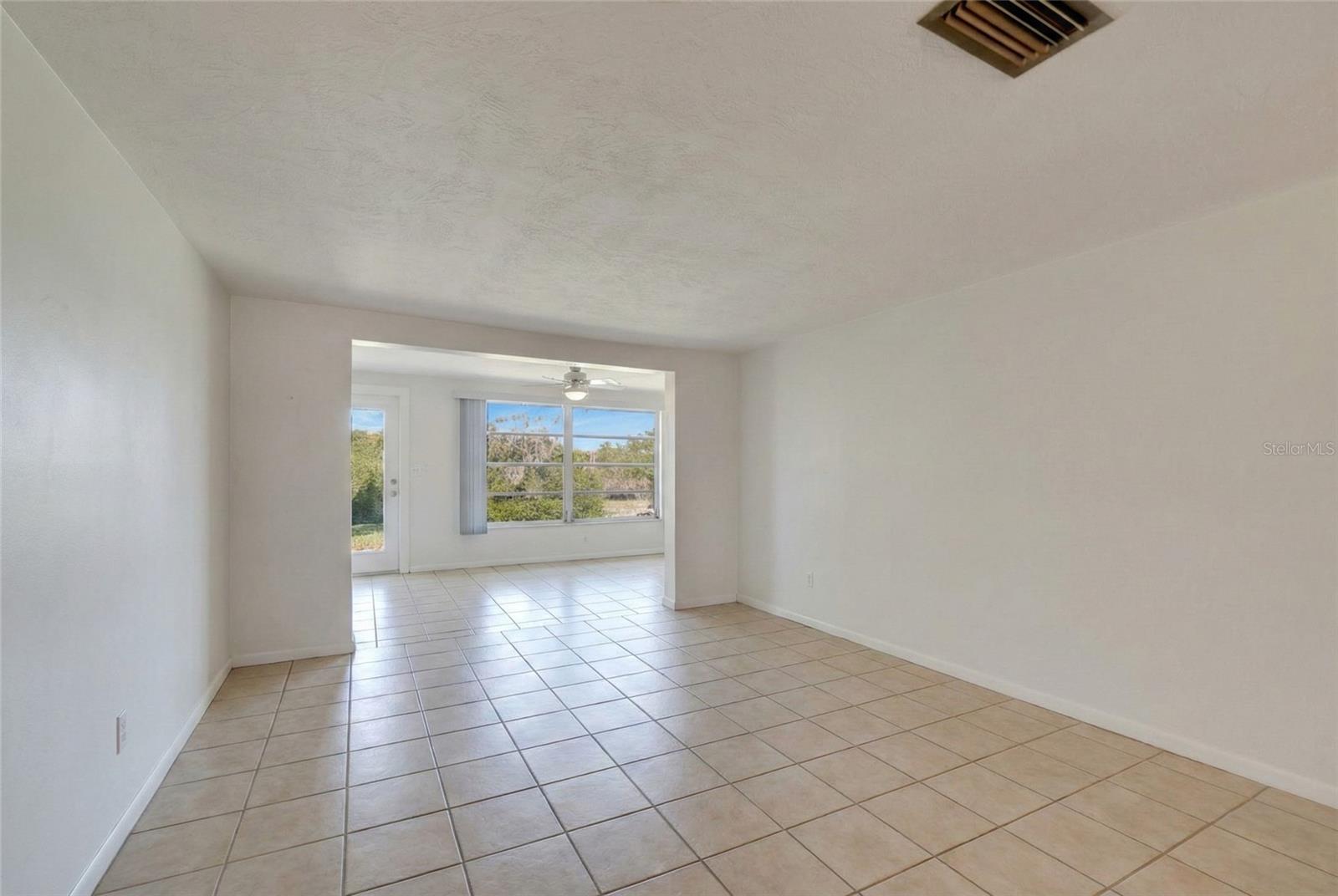 GARDENS BEACON SQUARE - Residential