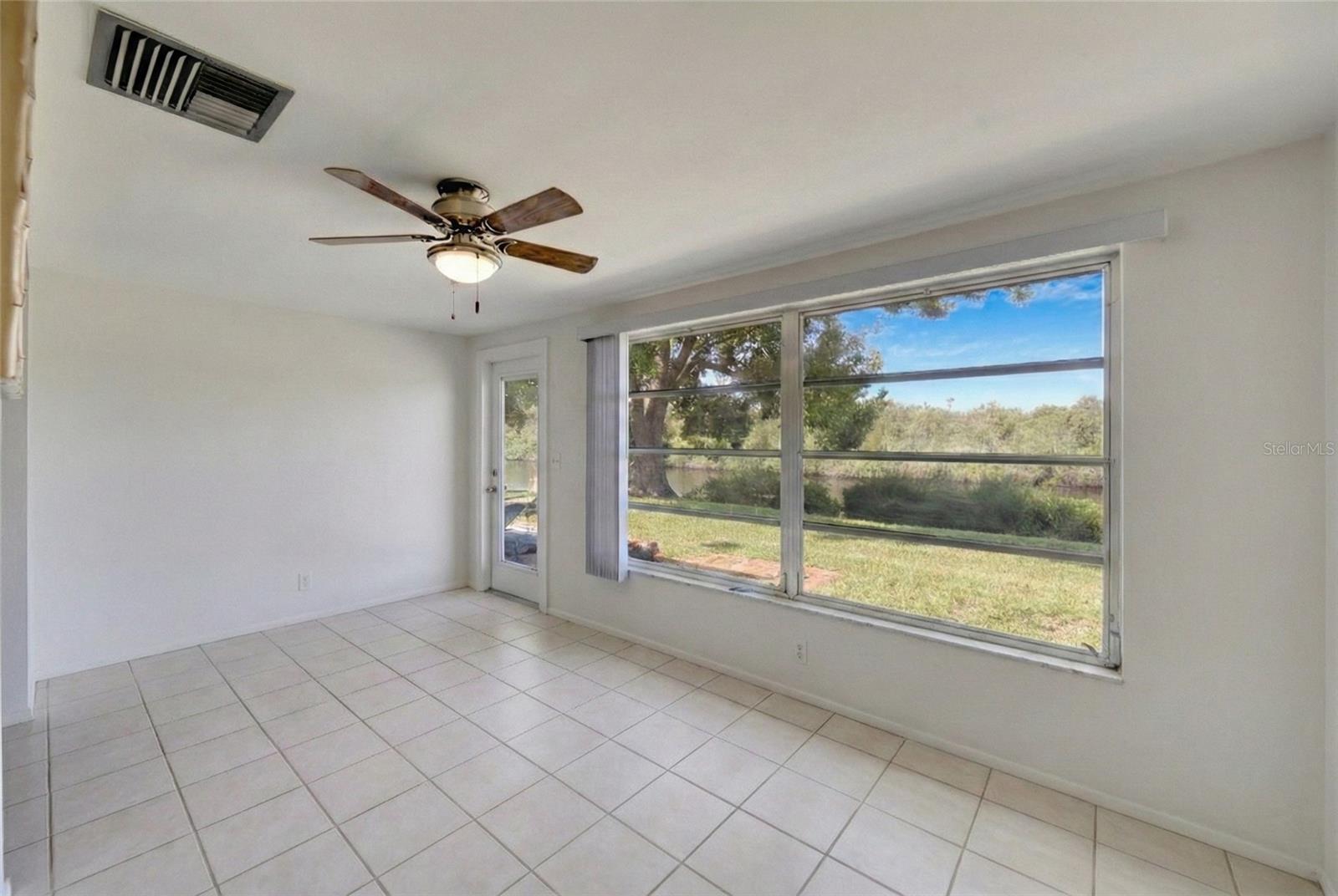 GARDENS BEACON SQUARE - Residential