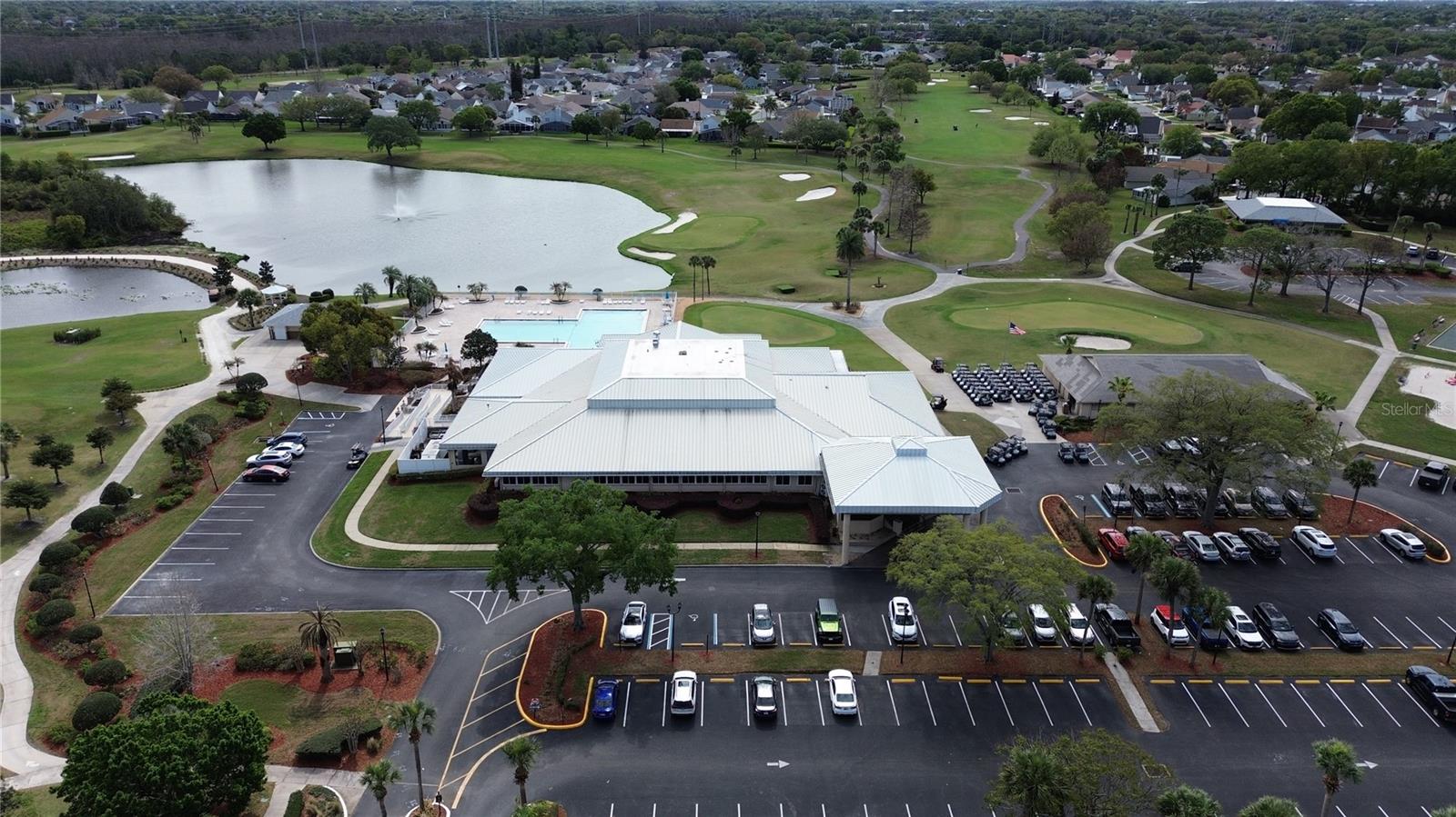 WILLOWPOINTE CONDO PH 01 - Residential