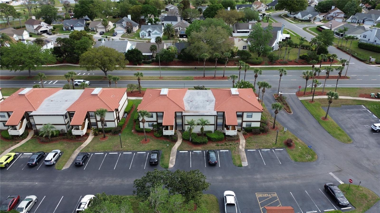 WILLOWPOINTE CONDO PH 01 - Residential