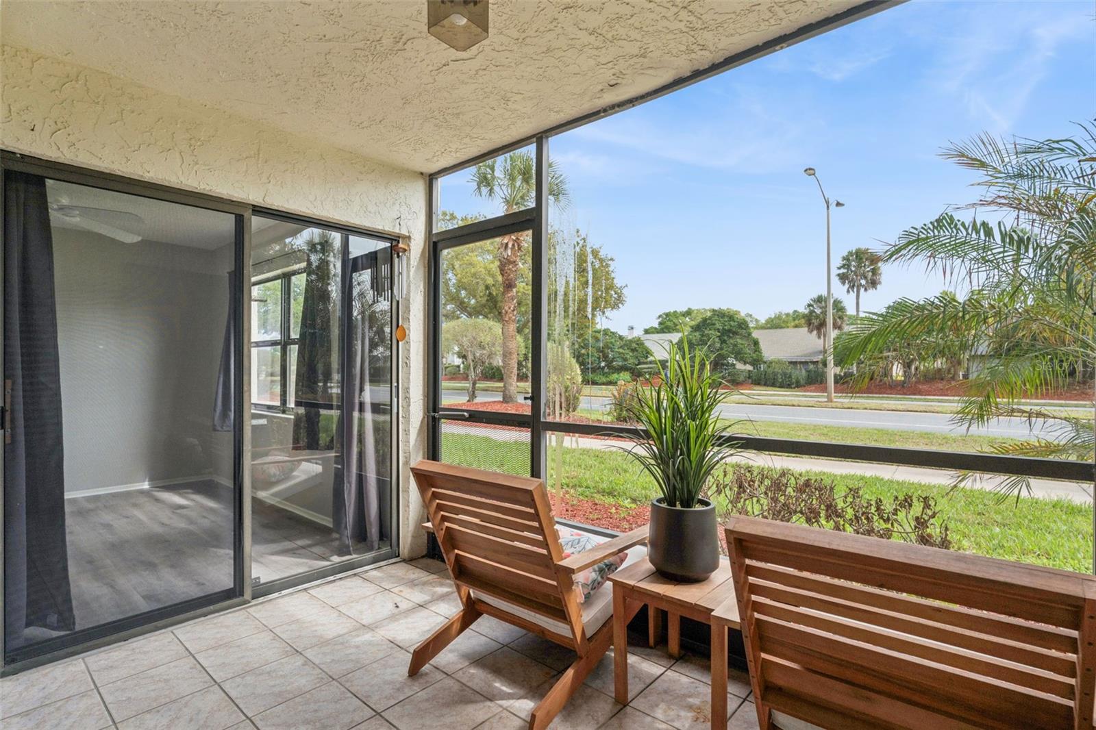 WILLOWPOINTE CONDO PH 01 - Residential