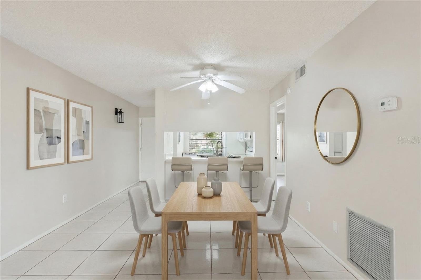 WILLOWPOINTE CONDO PH 01 - Residential