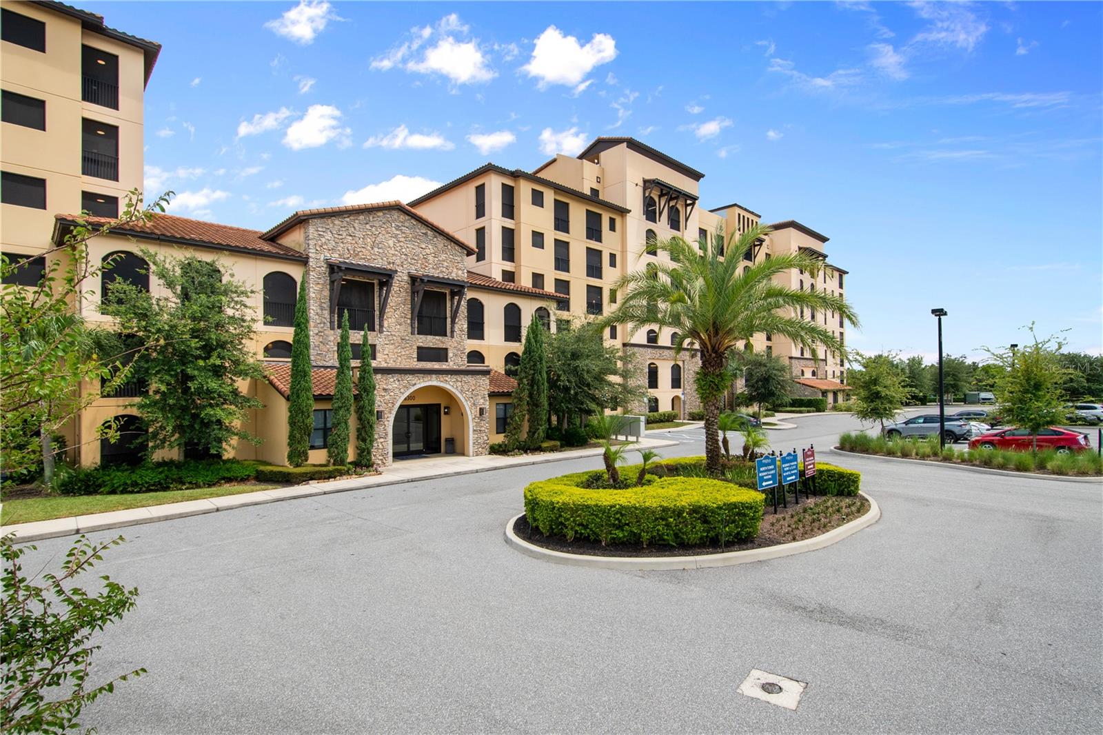 **Siena at Bella?Collina – Lakefront Luxury in Montverde**
Set against the rolling hills of Montverde, this three-bedroom, three-bath condominium in Siena at Bella?Collina delivers a rare combination of privacy, luxury and resort-style amenities. The residence spans about 1,568 ?sq?ft of interior living space plus a screened balcony, offering serene views of Lake?Siena. Inside, an open concept floor plan lets you take in the water from the living room, dining room, kitchen and primary suite. Finishes include porcelain tile in the foyer, kitchen, laundry and baths, crown molding, soffit ceilings and 5½-inch baseboards. The gourmet kitchen features quartz countertops, 42-inch designer cabinetry and a Frigidaire stainless-steel appliance package with French-door refrigerator and glass-top range, while the lake-view primary suite has a walk-in closet and spa-like bath with dual sinks and a frameless glass-enclosed shower. Two additional bedrooms, each with access to a full bath, provide flexibility for guests or a home office.
A private, screened balcony invites you to sip morning coffee while the sun rises over the water. Residents enjoy a heated lakefront pool with cabanas, barbecue area and fire pit, plus a 24-hour fitness center and conference room. Monthly fees include cable, internet, water and nightly security. Membership privileges at the Club at Bella?Collina extend access to two restaurants, a full-service spa and pay-to-play on the Nick Faldo–designed golf course. This gated community is minutes from Montverde Academy and provides quick access to the Turnpike, State Road?429 and 408, placing downtown Orlando, Winter Garden and Clermont within easy reach. Live the Bella?Collina lifestyle in a home where every detail has been thoughtfully designed for comfort and style.