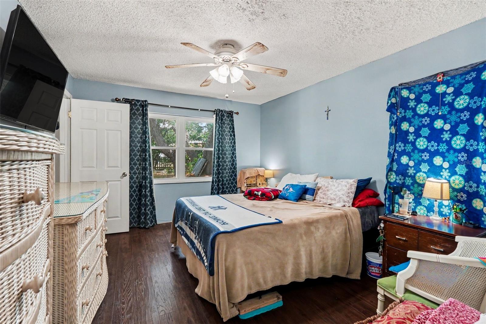 FOREST OAKS - Residential