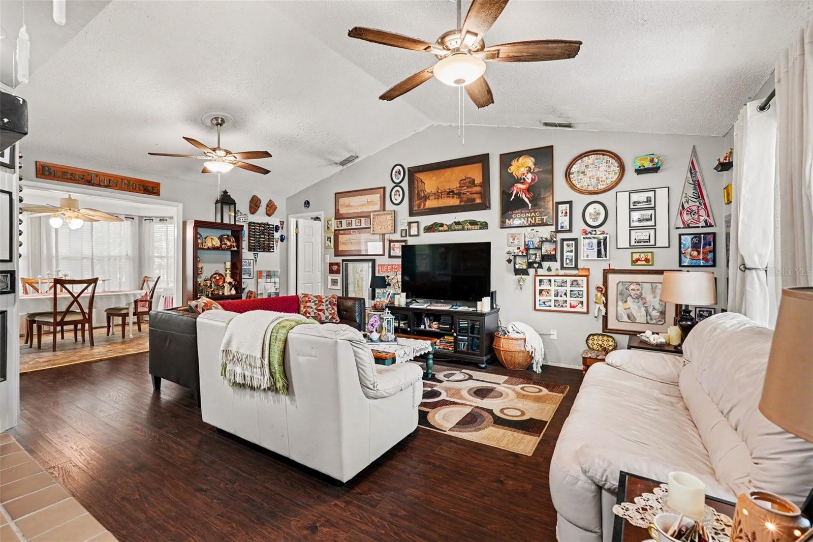 FOREST OAKS - Residential